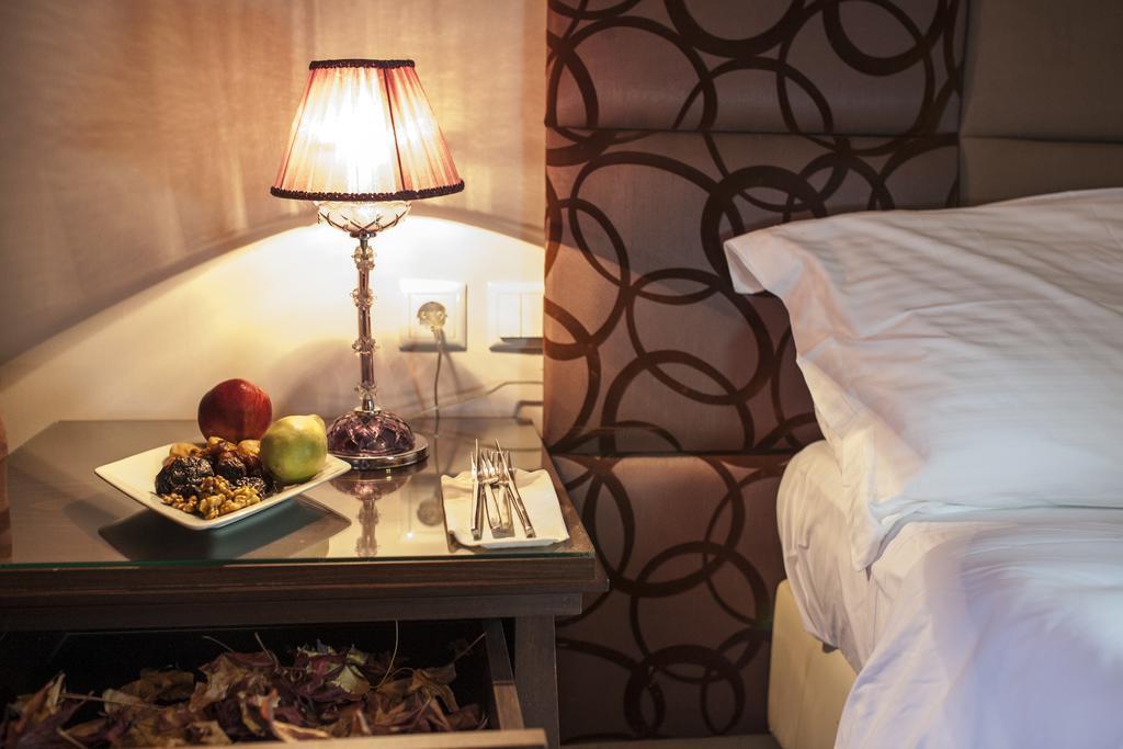 Hotel Veltsi ฟลอรินา ห้อง รูปภาพ