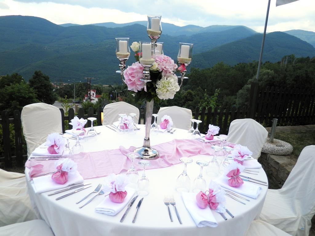 Hotel Veltsi ฟลอรินา ภายนอก รูปภาพ