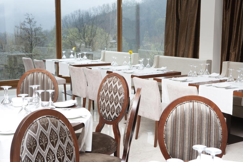 Hotel Veltsi ฟลอรินา ภายนอก รูปภาพ
